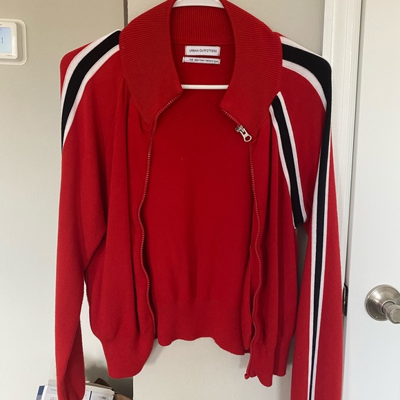 Urban Outfitters Red Sweater - Picture 1 of 2